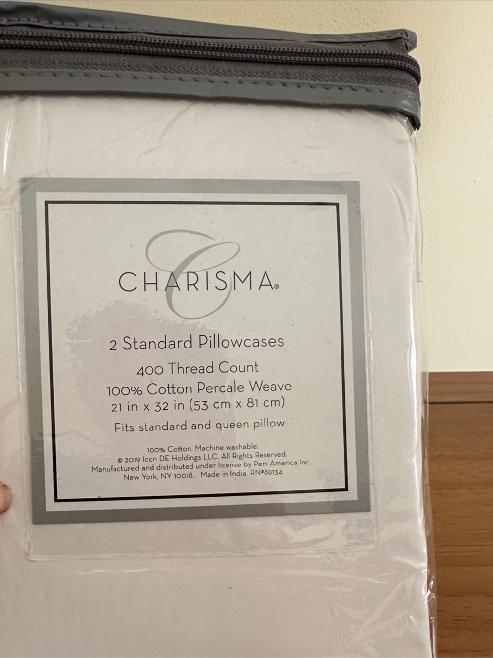 Charisma White Pillowcases 2-Pack in Transparent Zip Pouch